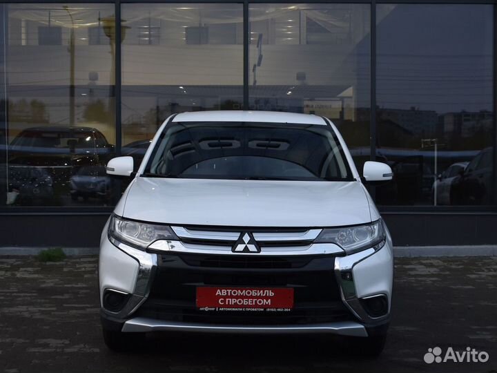 Mitsubishi Outlander 2 CVT, 2017, 123 460 км