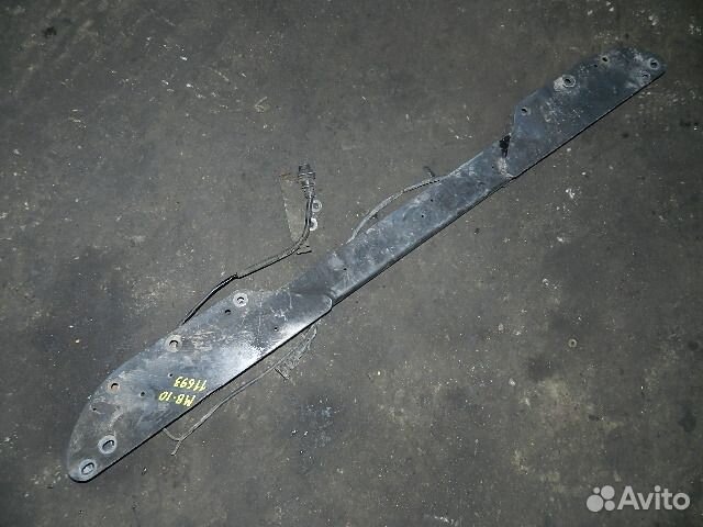 Кронштейн замка кабины Mercedes-Benz actros - 1897