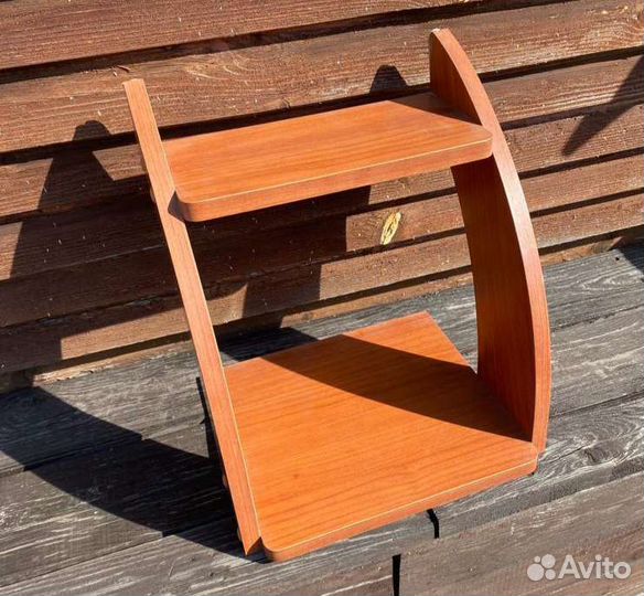 Полочки навесные