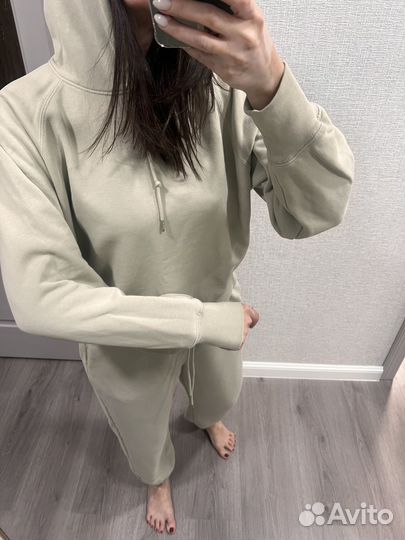 Спортвныц костюм uniqlo