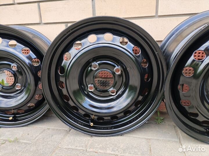 Штампованные диски r15 4x114 3