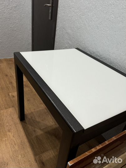 Кухонный стол