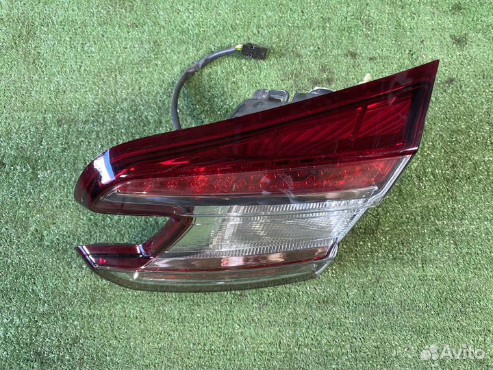 Фонарь крышки багажника megane 3 универсал правый