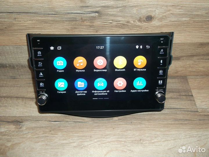 Магнитола Toyota RAV4 с физическими кнопками