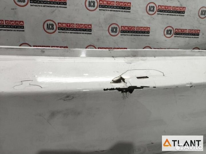 Бампер задний toyota prius