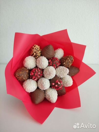 Клубника в шоколаде, букеты из клубники в шоколаде