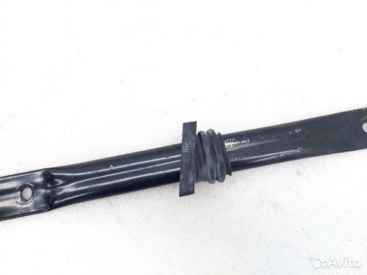 Распорка стойки передняя левая Land Rover Range