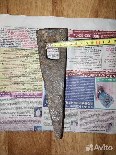 Топор старинный