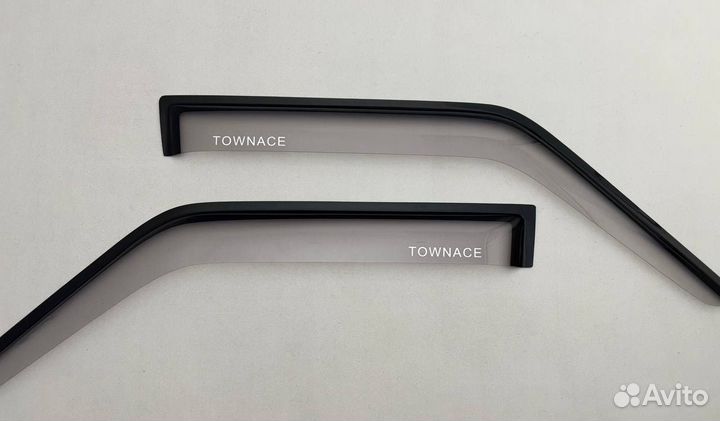 Ветровики на окна для Toyota Town Ace 1988-1996