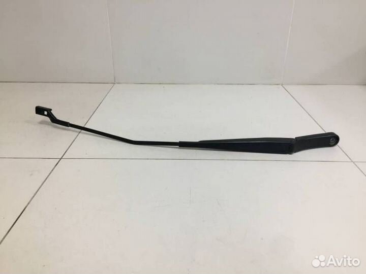 Поводок стеклоочистителя передний правый Volkswage