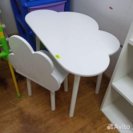 Детский стол и стул