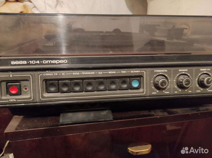 Виниловый проигрыватель вега