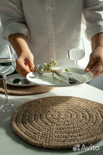 Круглая салфетка (плейсмат) из джута 