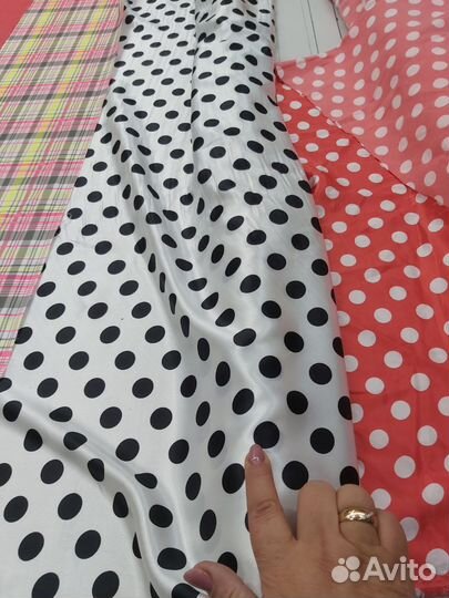 Атласная ткань