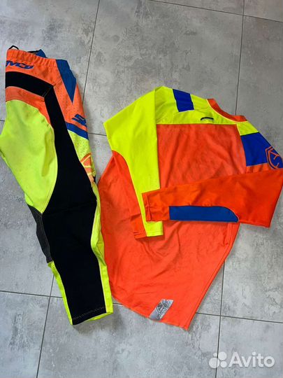 Джерси и штаны для мотокросса