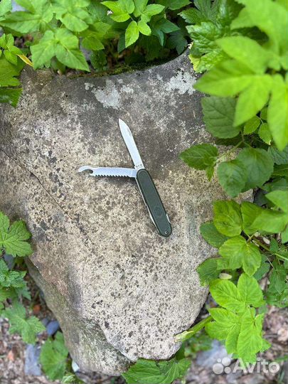 Нож складной швейцарский