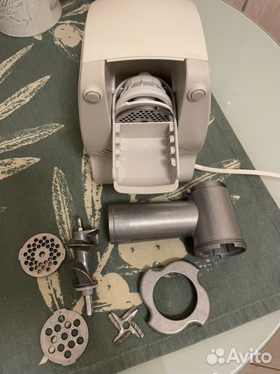 Мясорубка электрическая