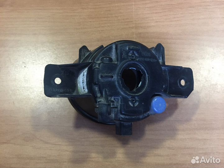 Фара противотуманная правая Renault, Nissan