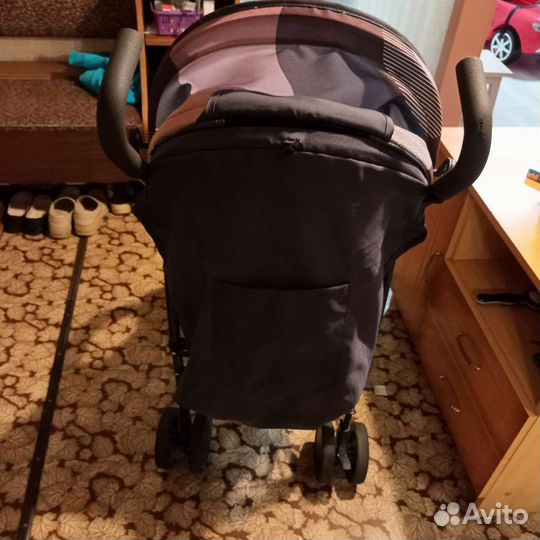 Коляска-трость