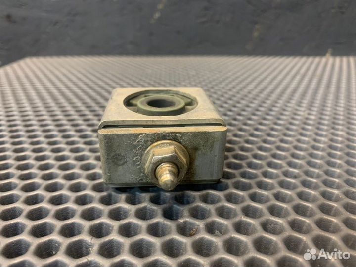 Крепление глушителя Bmw X7 G07 M-pack B57D30 2020