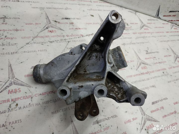 Помпа m119 Mercedes