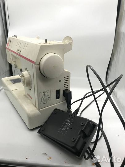 Швeйная машинкa Singеr 2808