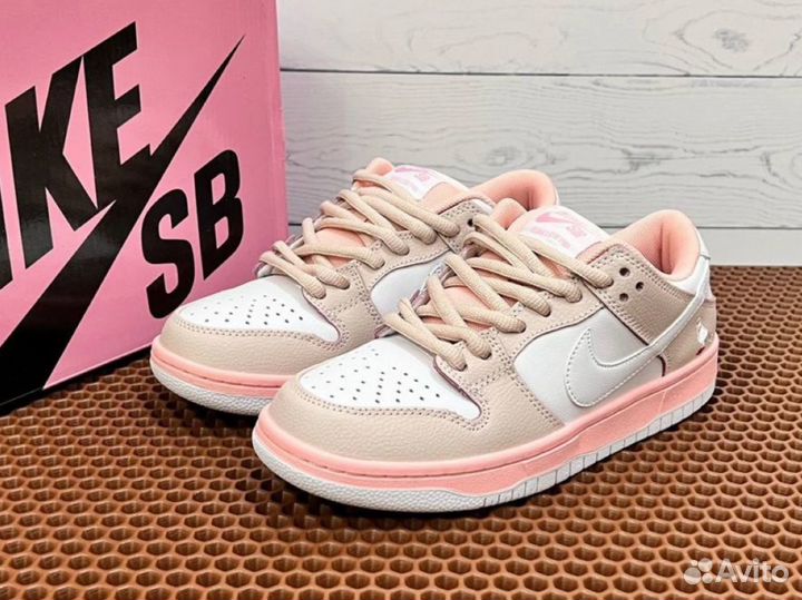 Nike Sb Dunk Low Pink Pigeon