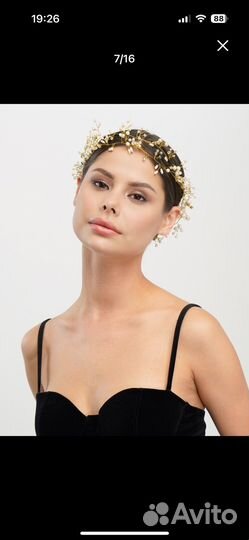 Веточка в прическу