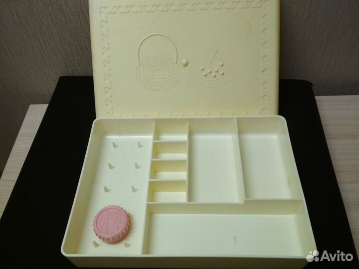 Шкатулка карболит для рукоделия СССР