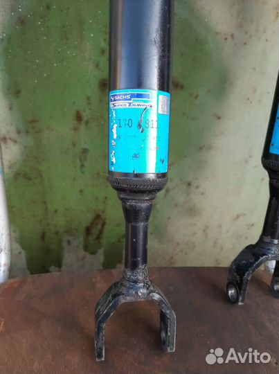 Комплект амортизаторов wv passat b5