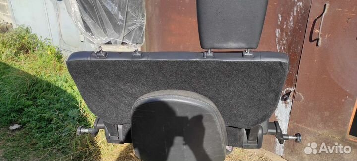 Сиденье 3-й ряд Mitsubishi Pajero 4 кожа