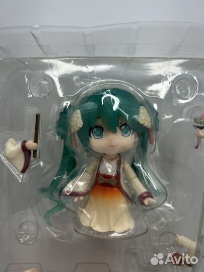 Фигурка hatsune miku nendoroid 539