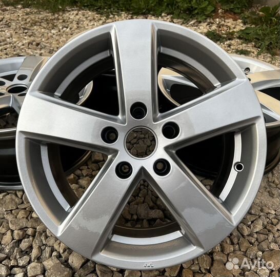 Honda R16 5;114.3 ET 50 цо 64.1 (105)