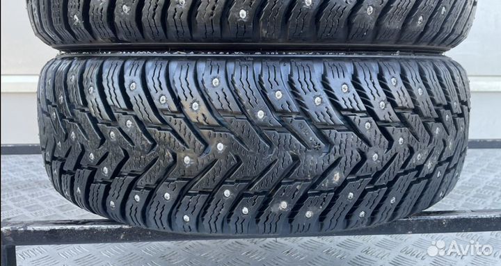 Nokian Tyres Hakkapeliitta 8 185/65 R15 98T