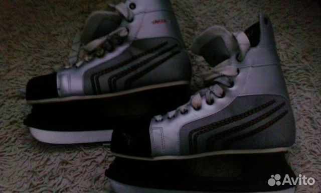 Коньки хоккейные 42 размер