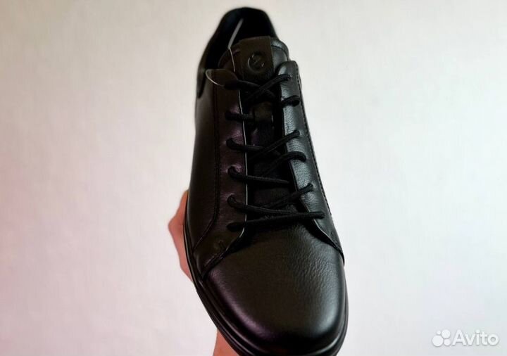 Кроссовки Ecco надежные