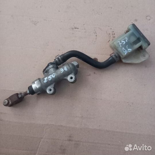Машинка тормозная задняя Suzuki gsxr 600/750 97-99