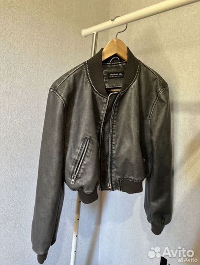 Кожанные куртки на весну косуха бомбер