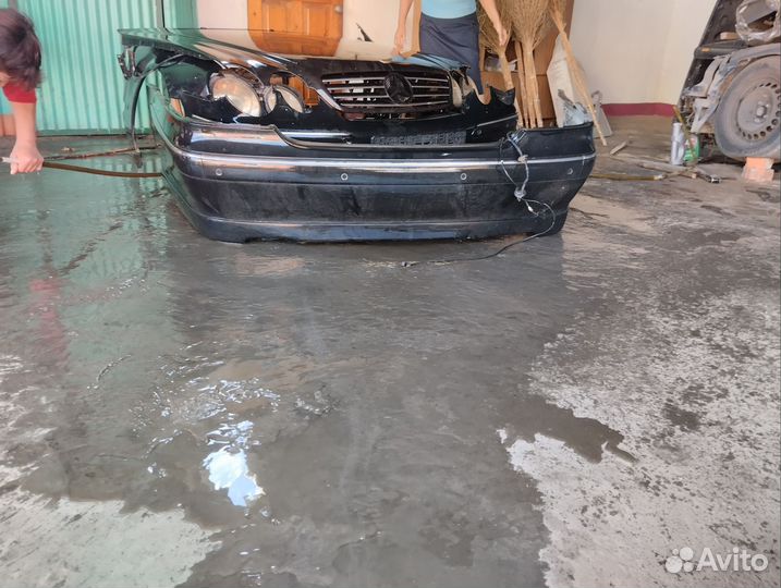 Запчасти на Мерседес