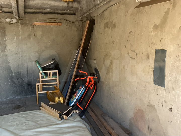 Гараж, > 30 м²