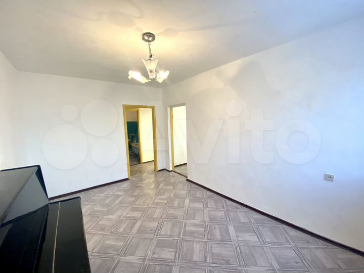 2-к. квартира, 42 м², 2/2 эт.