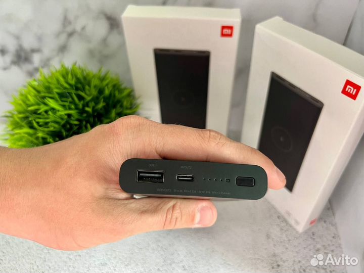 Повербанк Xiaomi 10000 mAh с беспроводной зарядкой