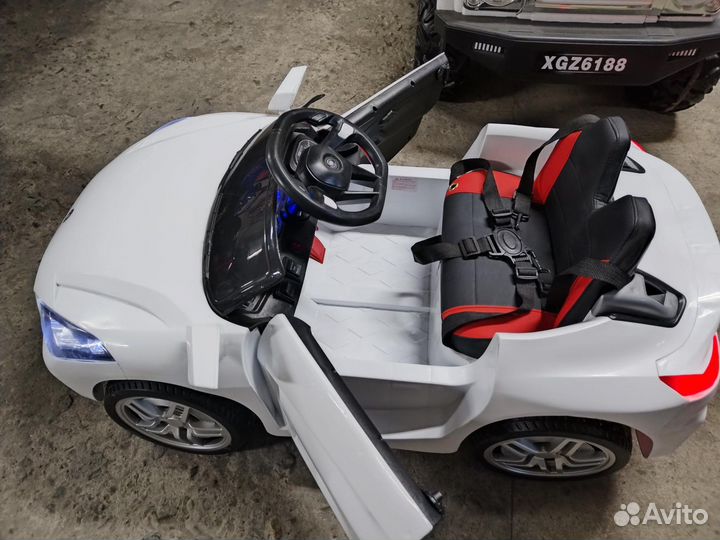 Детский электромобиль