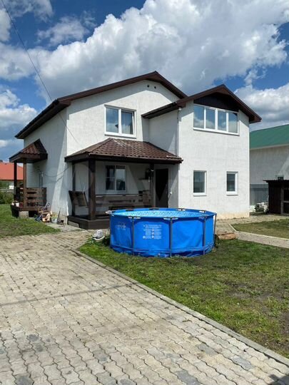 Коттедж 180 м² на участке 7,4 сот.