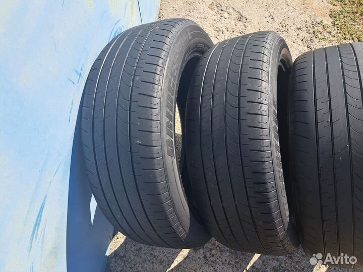 Bridgestone Dueler H/L 33A 235/55 R20 102