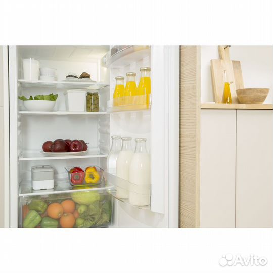 Холодильник Indesit BIN18A1DIF Новый