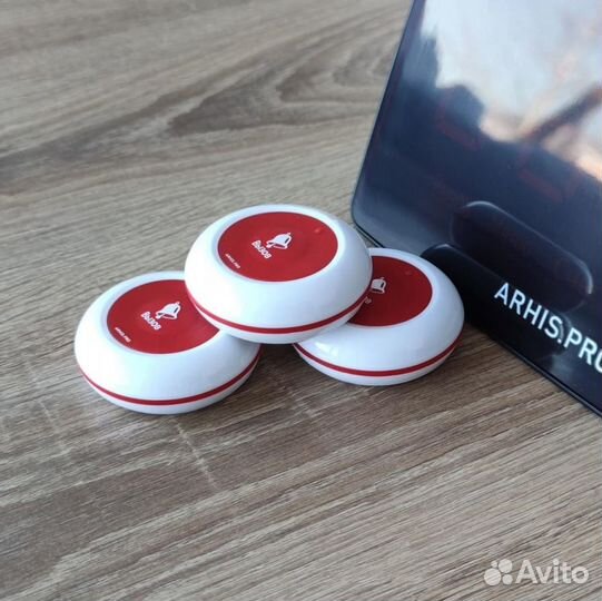 Кнпока вызова официанта и табло отображения вызова