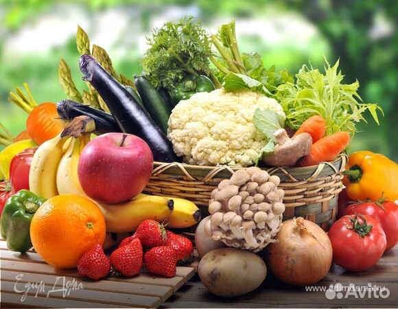 Продавец на ярмарку овощи фрукты