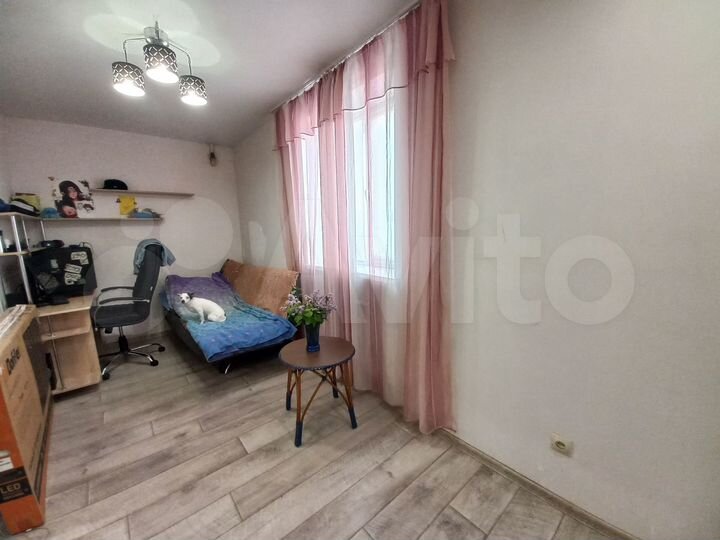 2-к. квартира, 42 м², 1/5 эт.