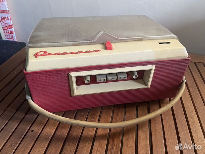 Магнитофон Романтика М-64 1967г